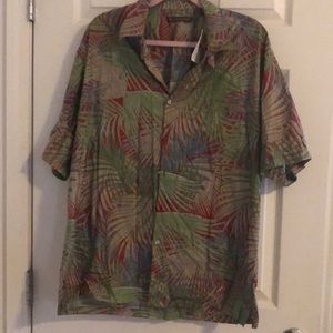 Tori Richard men’s aloha shirt